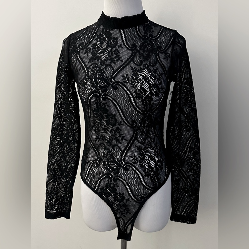 FOREVER 21 || Elegant Black Lace Bodysuit. Sz. S - Picture 1 of 12